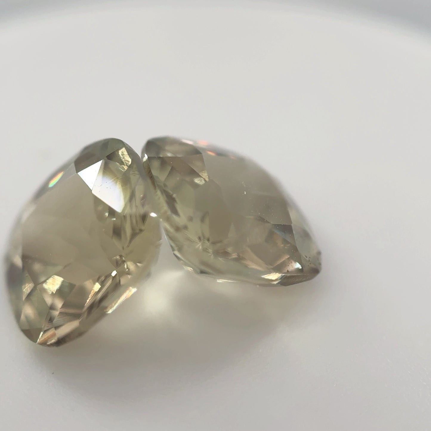 2004-ODS-193 | 5.9ct Diaspore | 8.7mm