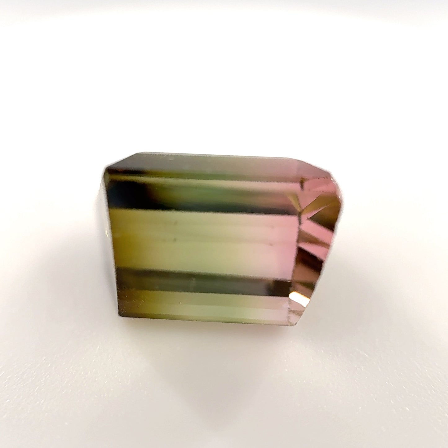 236-TMBC-214 | 4.97ct Bi-Color Tourm | 9.4x7.7mm | Untreated