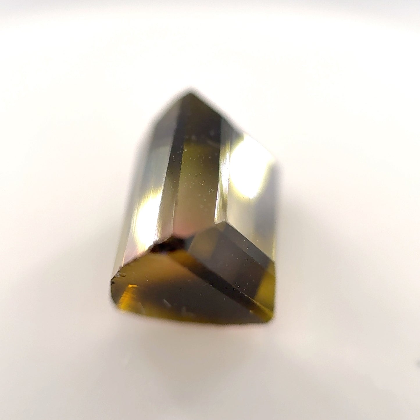 236-TMBC-214 | 4.97ct Bi-Color Tourm | 9.4x7.7mm | Untreated