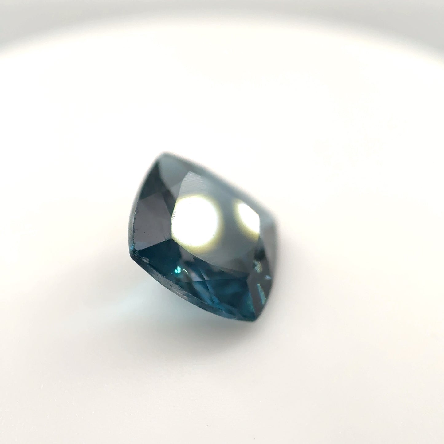 4147-TLB-14 | 2.2ct London Blue Topaz | 7.7x7.8mm