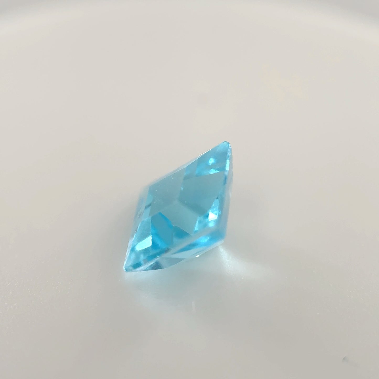 4661-TBL-3 | 1.25ct Blue Topaz | 6.0x6.0mm