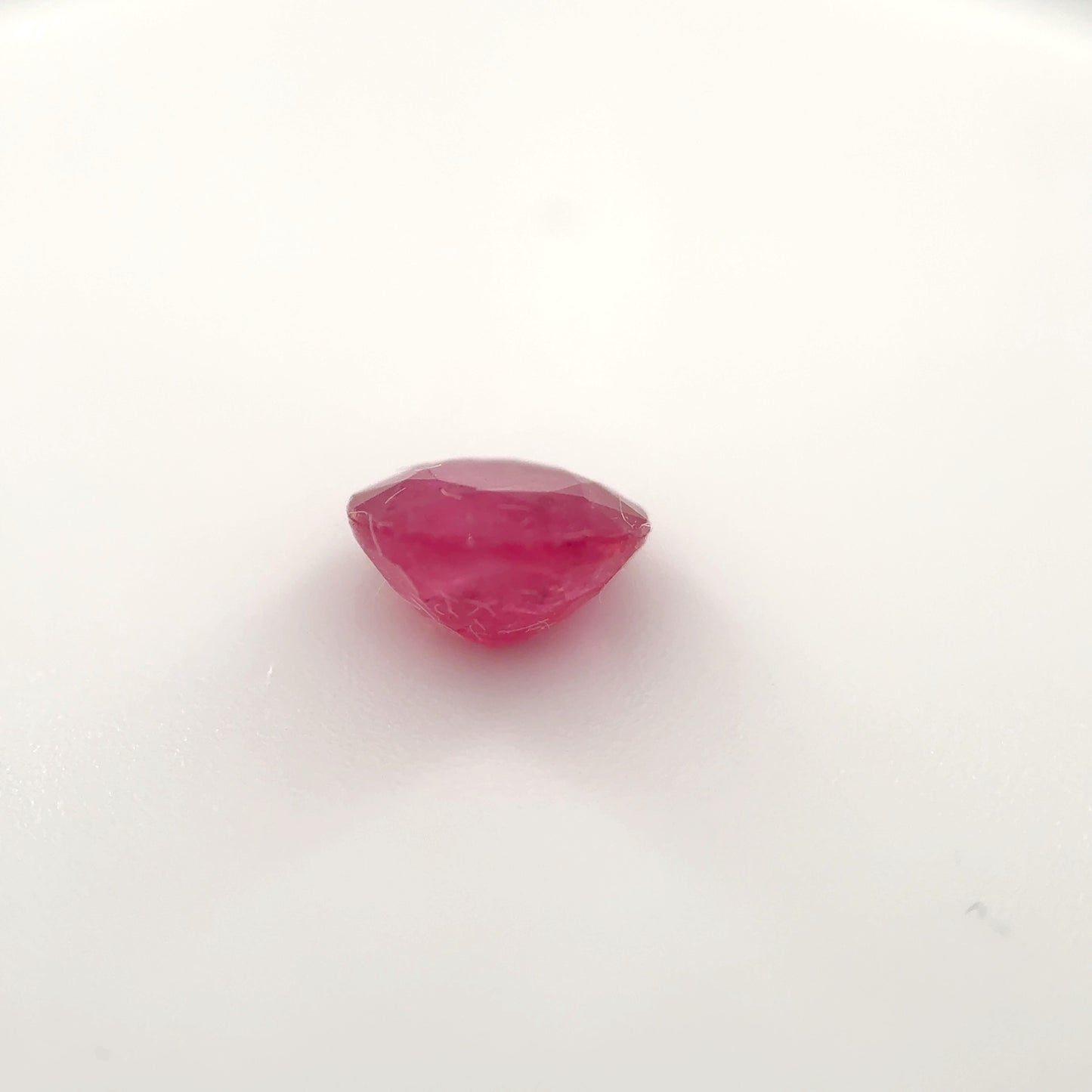 4257-CRU-3 | 0.75ct Ruby | 5.1mm round