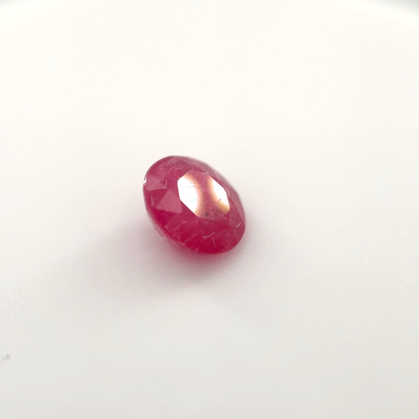 4257-CRU-3 | 0.75ct Ruby | 5.1mm round