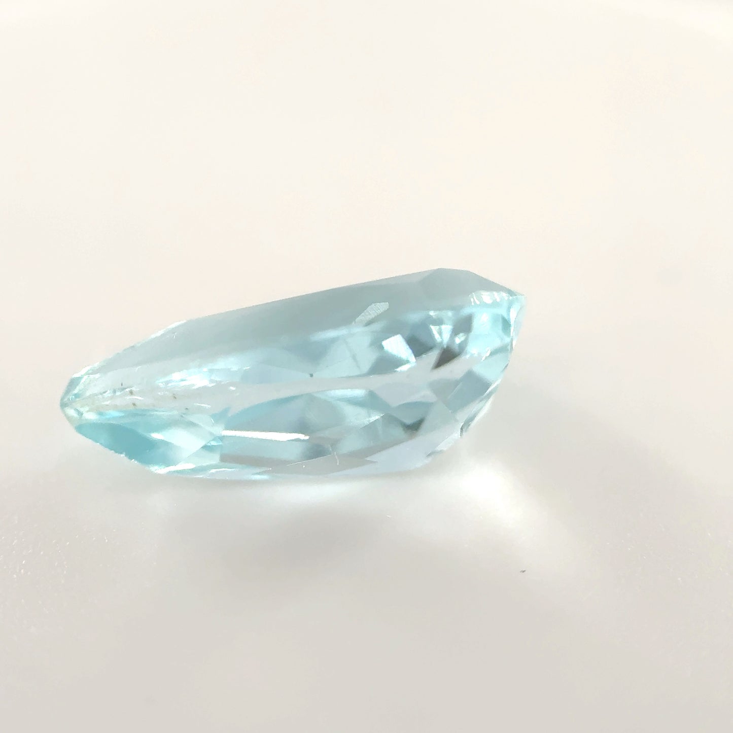4354-BAQ-53 | 1.65ct Aquamarine | 5.6x11.4mm