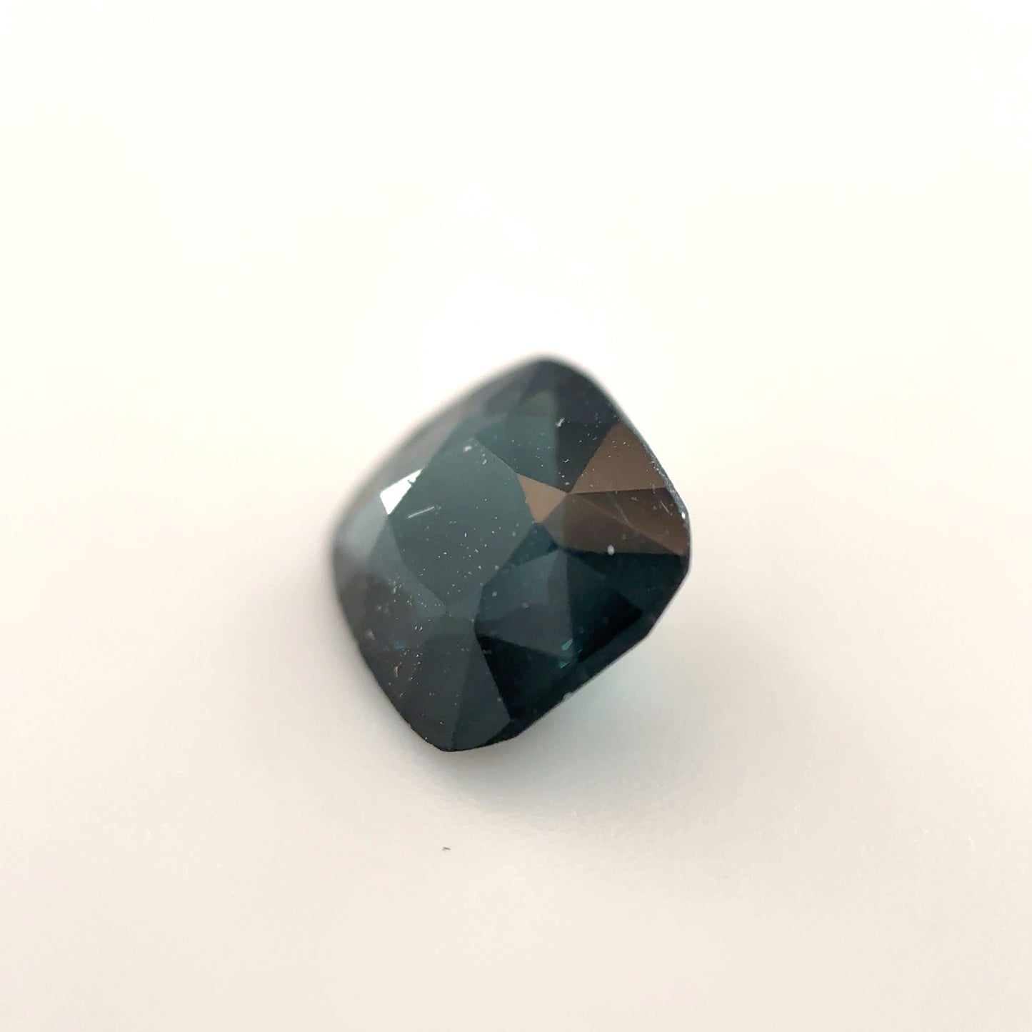 845-SN-24 | 0.97ct Spinel | 5.6x6.1mm | Untreated