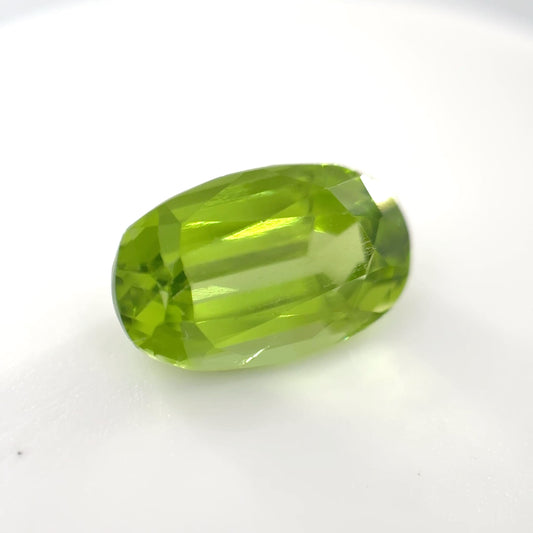 5274-PD-81 | 3.75ct Peridot | 7.3x11.4mm