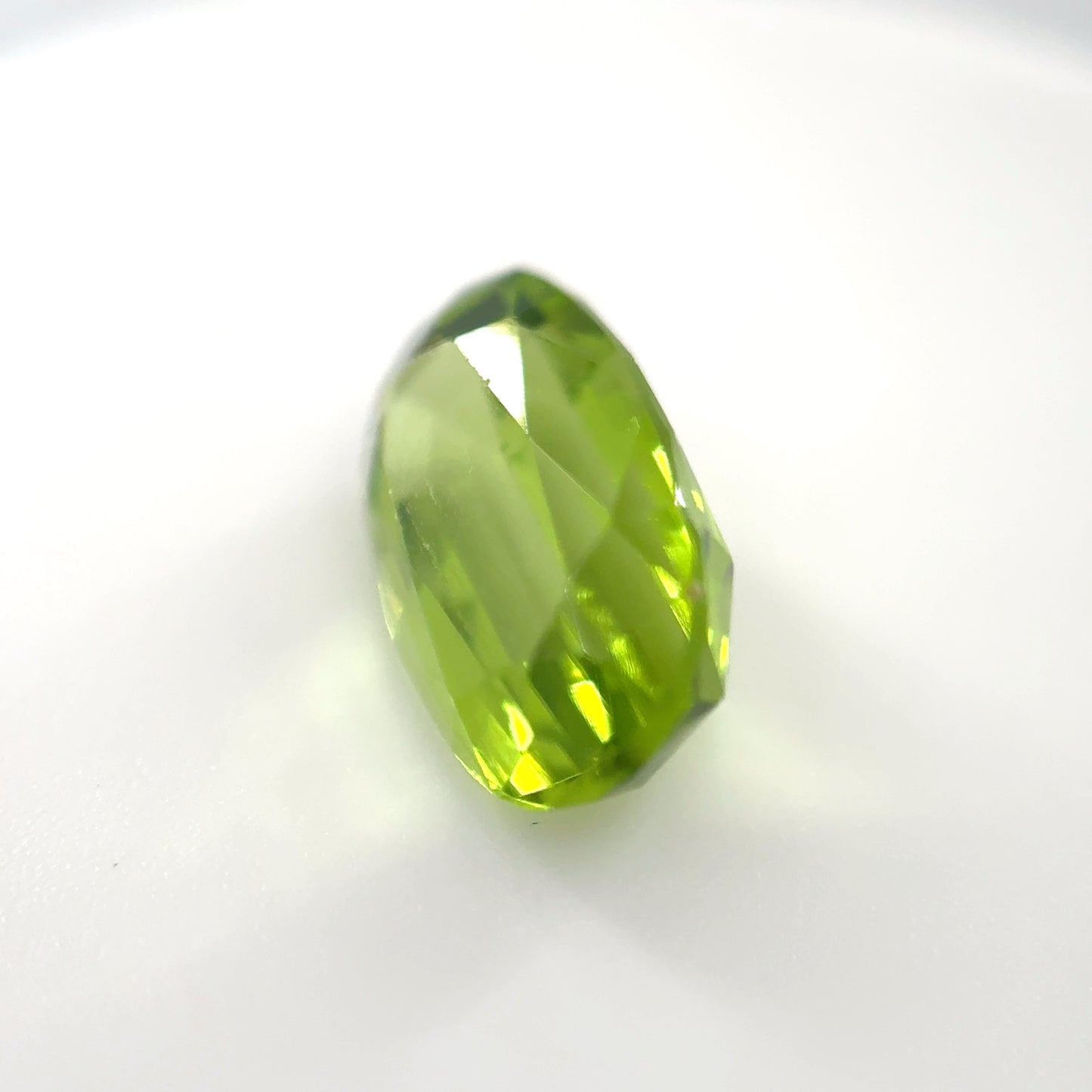 5274-PD-81 | 3.75ct Peridot | 7.3x11.4mm