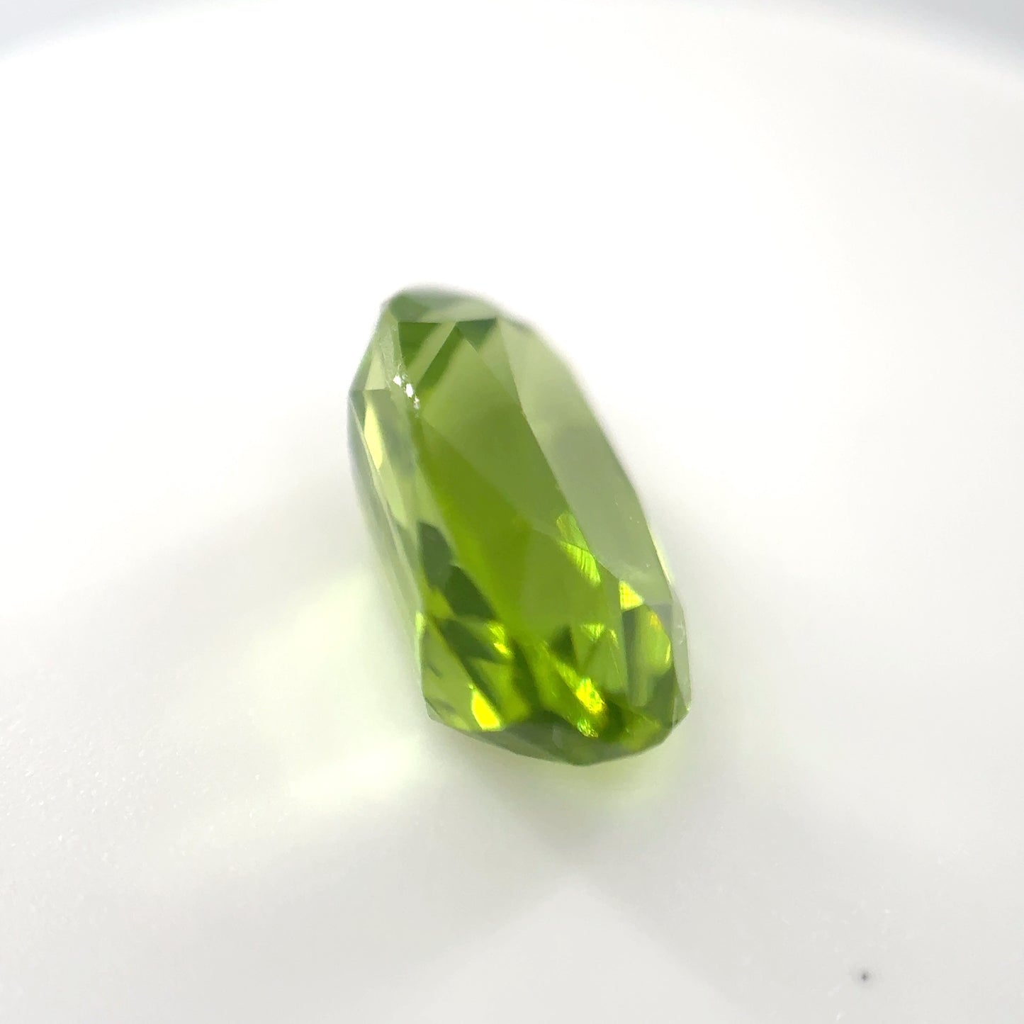 5274-PD-81 | 3.75ct Peridot | 7.3x11.4mm