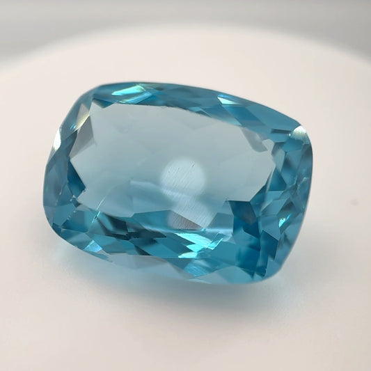 4993-TLB-88 | 13ct London Blue Topaz | 12.0x16.3mm