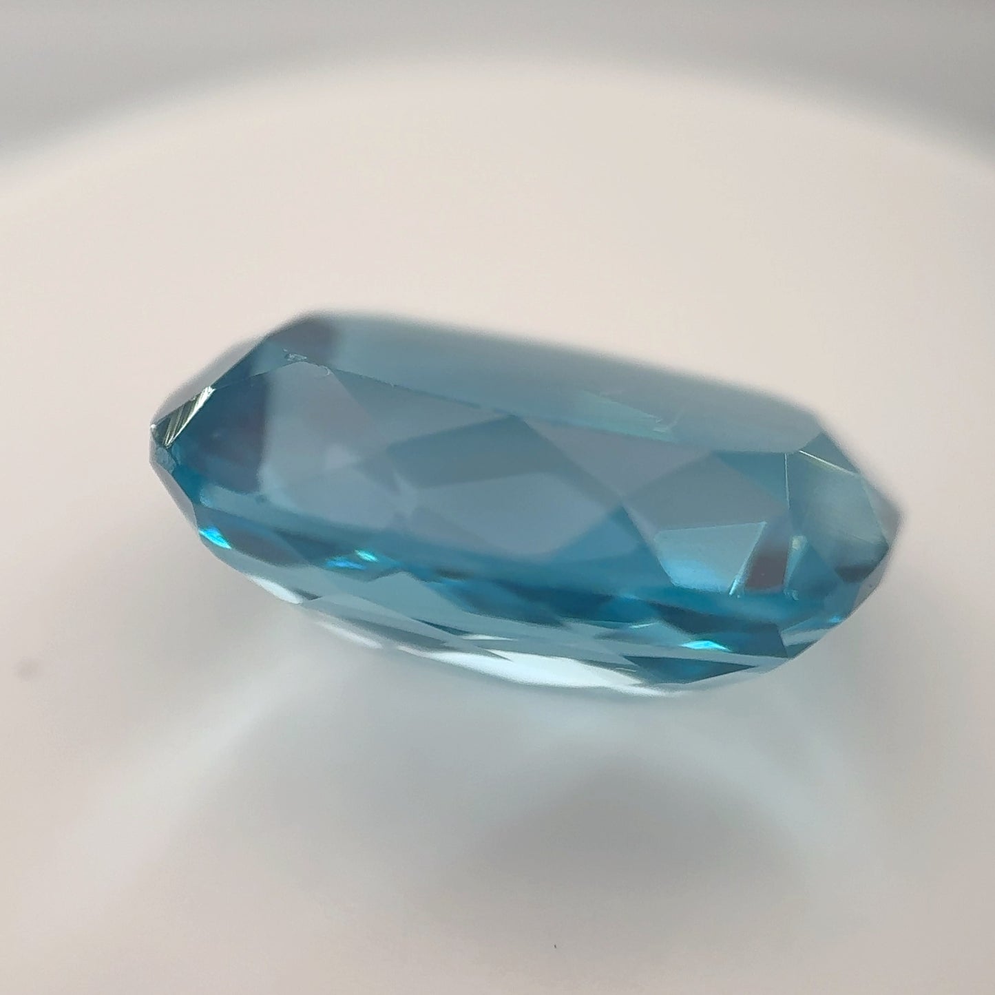 4993-TLB-88 | 13ct London Blue Topaz | 12.0x16.3mm