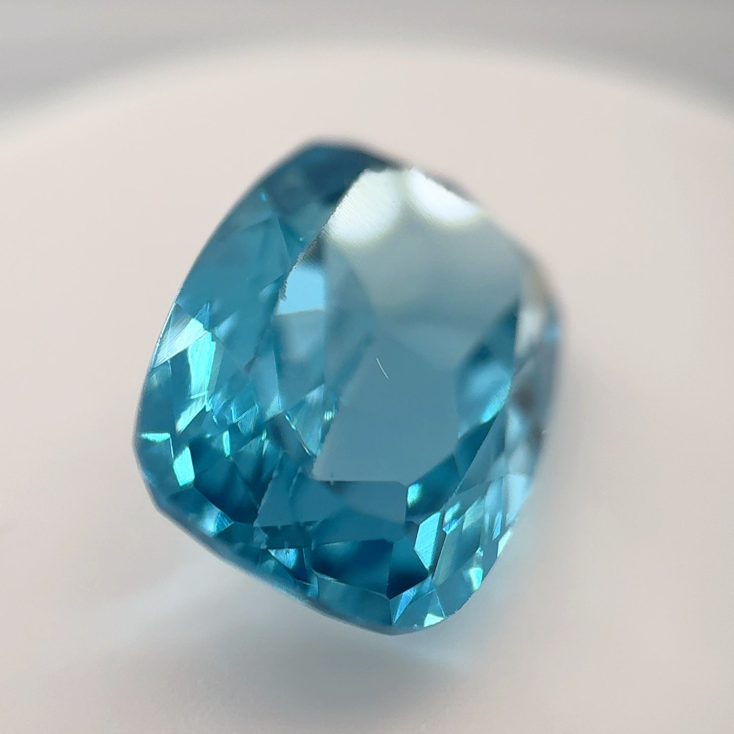 4993-TLB-88 | 13ct London Blue Topaz | 12.0x16.3mm
