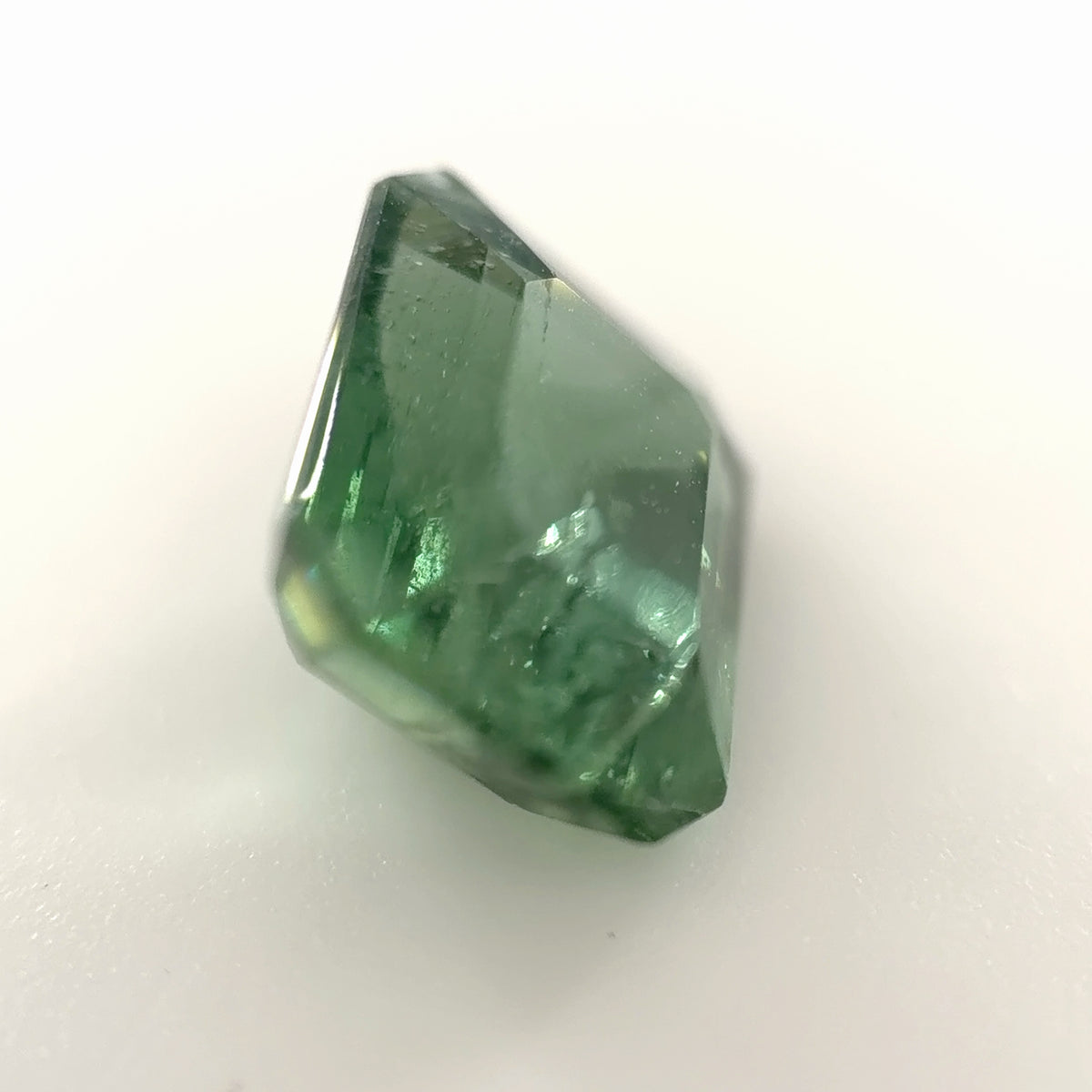 5640-AP-20 | 3.6ct Apatite | 7.8x9mm