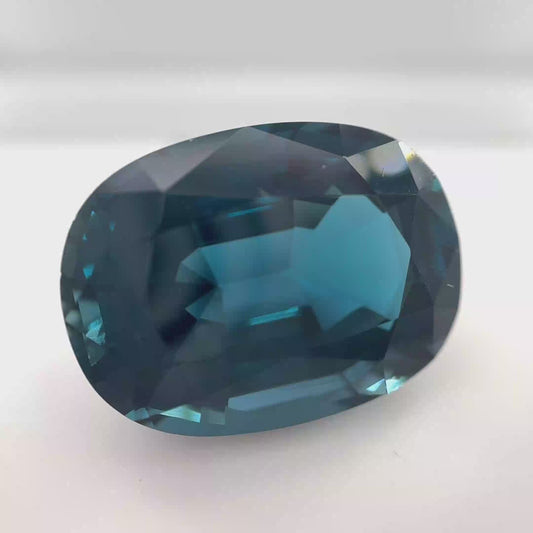 Earth Grown 38ct London Blue Topaz – Loose Gemstone Oval Cut 17x23mm